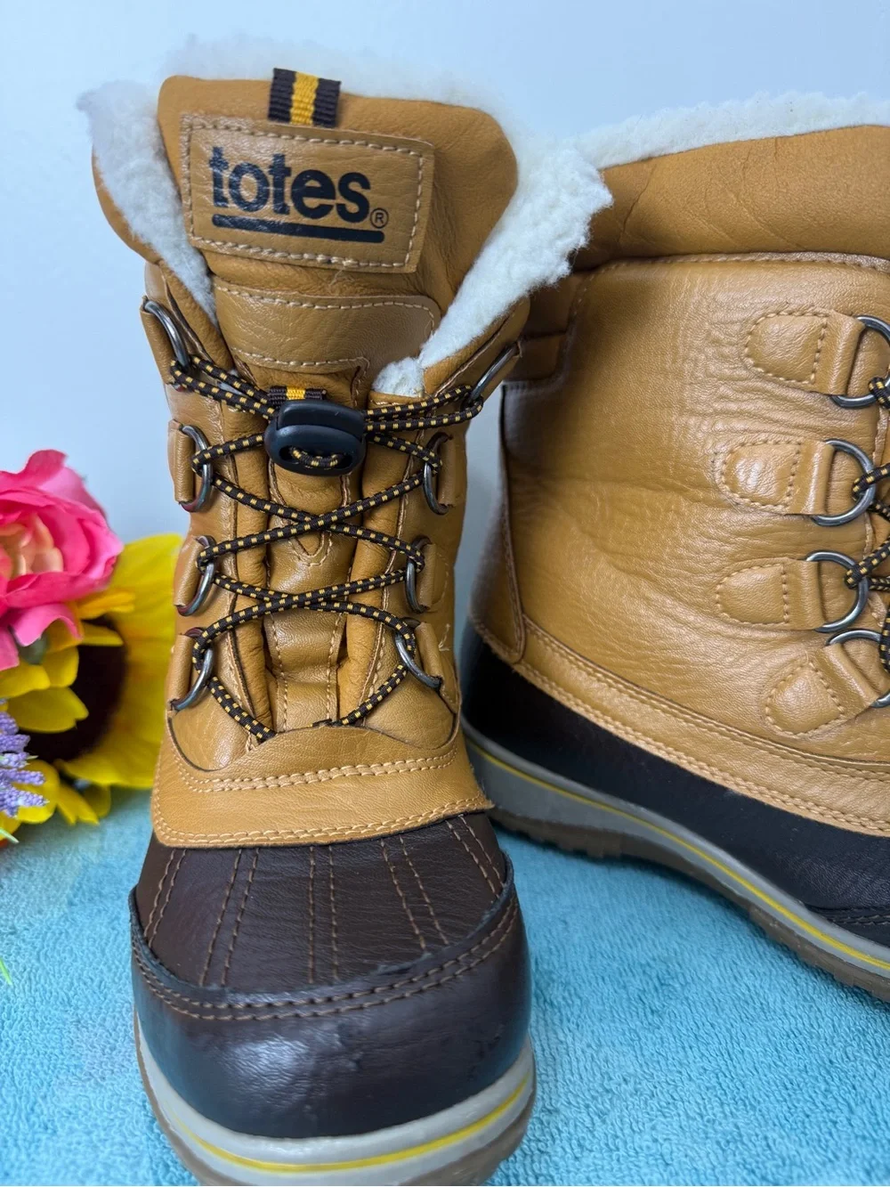 totes Kids Tan and Dark Brown Shearling-Lined Winter Boots